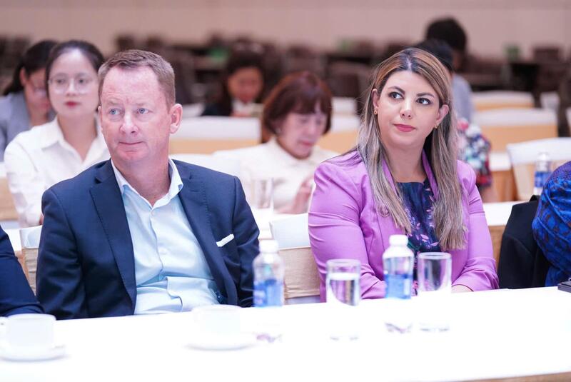 Doanh nghiệp New Zealand hoạt động trong nhiều lĩnh vực: thiết kế - xây dựng, công nghệ, phần mềm, nông sản, sữa, mật ong, sản phẩm dinh dưỡng, dịch vụ sức khỏe, giáo dục, đầu tư và quản lý khách sạn, tài chính, bất động sản, thương mại xuất nhập khẩu và du học - di trú.