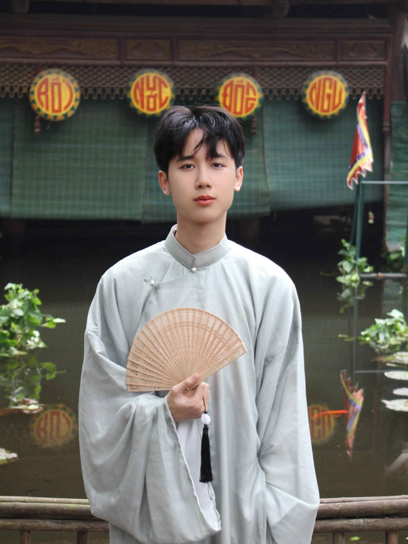 Nguyễn Đức Anh, nhà sáng tạo nội dung về lịch sử trên nền tảng TikTok. Ảnh: NVCC.