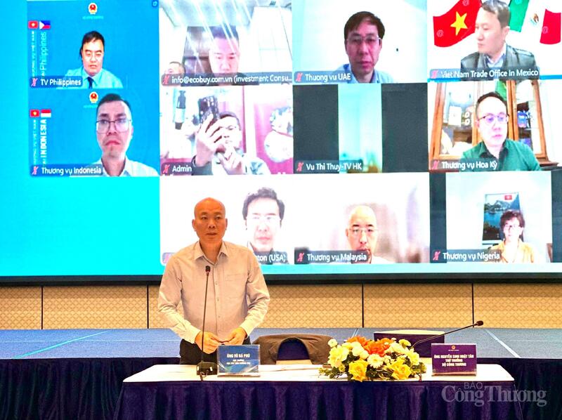 Ông Vũ Bá Phú cho rằng, để doanh nghiệp Việt Nam có thể “go global” hiệu quả, ngoài năng lực nội tại, điều quan trọng là phải am hiểu sâu về pháp luật, văn hóa và đặc thù của thị trường sở tại. Ảnh: Đ.N