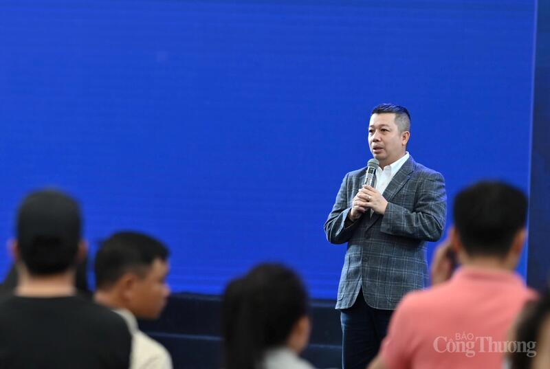 Ông Nguyễn Đặng Quang Vinh - Giám đốc Điều hành Công ty TNHH The Stage VN chia sẻ tại buổi Lễ ký kết. Ảnh: Nam Nguyễn