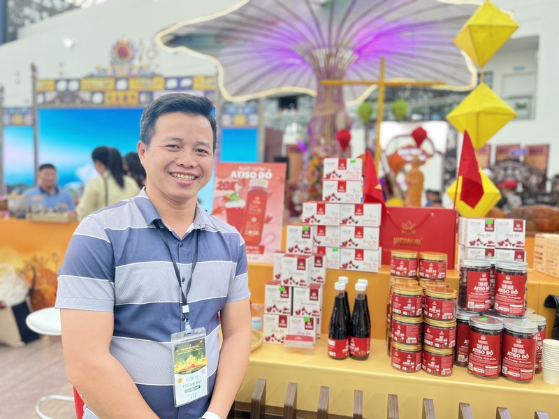 Ông Lê Văn Chánh, Giám đốc Công ty TNHH MTV Sản xuất thương mại và dịch vụ Hichagol.