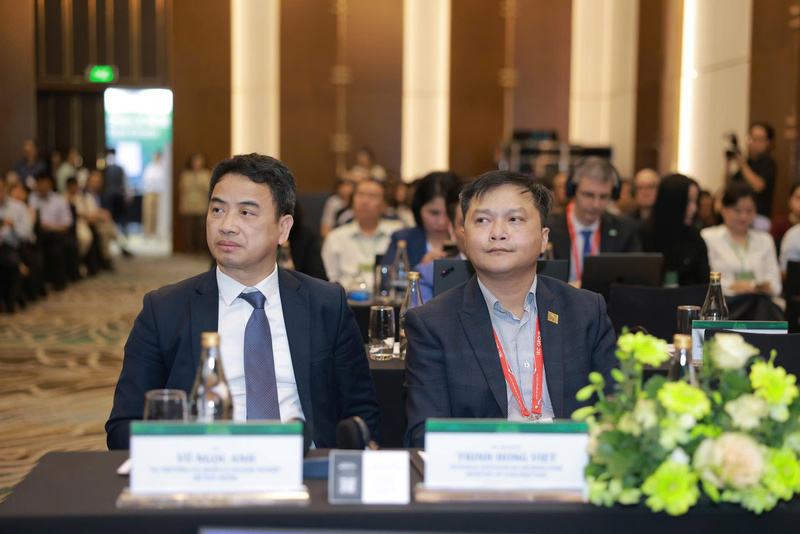 Các đại biểu tham dự hội thảo