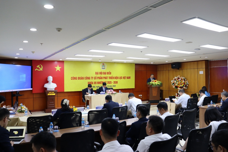 Đoàn chủ tịch điều hành Đại hội