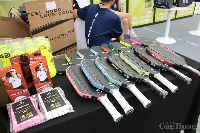 Các sản phẩm do Facolos giới thiệu tại Hội chợ Mùa Thu lần thứ nhất - 2025. Ảnh: Phong Lâm