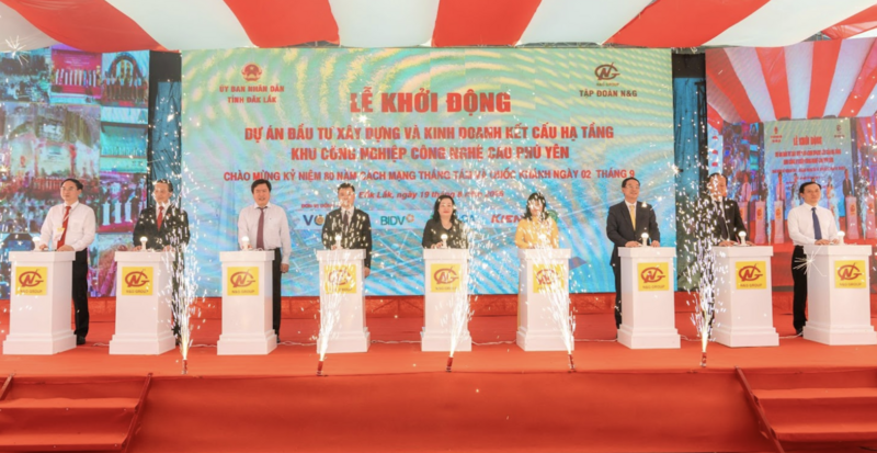 Lãnh đạo tỉnh Đắk Lắk tổ chức khởi công Dự án Khu công nghiệp công nghệ cao Phú Yên. Ảnh: Thủy Loan