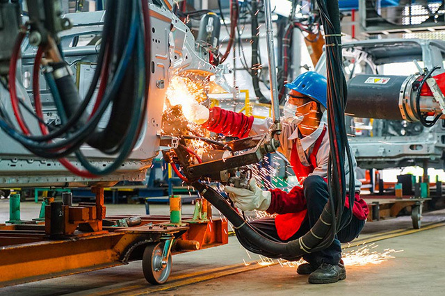 Standard Chartered đã nâng dự báo tăng trưởng GDP của Việt Nam năm 2025 lên 7,5% (trước đó ở mức 6,1%) và 7,2% (trước đó ở mức 6,2%) năm 2026. Ảnh minh hoạ