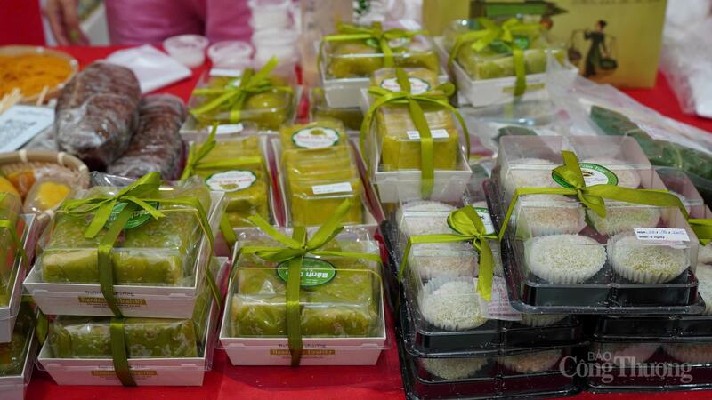 Thực phẩm luôn được bảo quản cẩn thận trong hộp, đảm bảo vệ sinh và độ tươi ngon