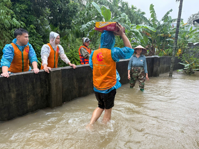Kế hoạch cứu trợ được kích hoạt sau 3 ngày (Ảnh Vầng Trăng Khuyết)