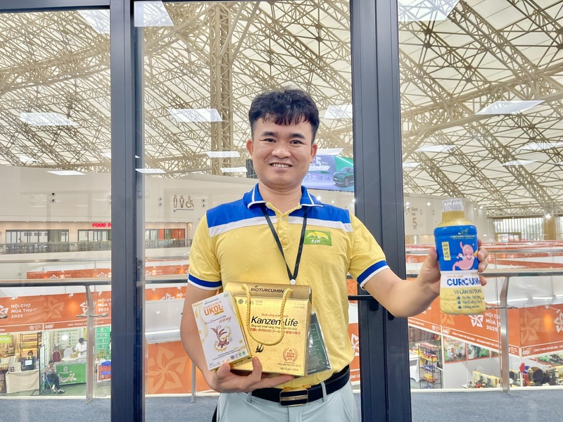 Ông Lương Đức Bằng, Giám đốc Công ty TNHH Dược liệu Fujiko Việt Nam