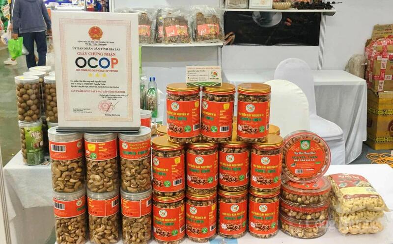 Các sản phẩm OCOP của tỉnh Gia Lai trưng bày tại Hội chợ Mùa Thu lần thứ nhất - 2025. Ảnh: Nguyễn Thiêm