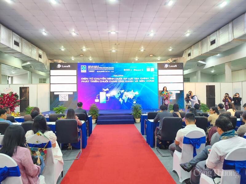 Toàn cảnh toạ đàm. Ảnh: NH