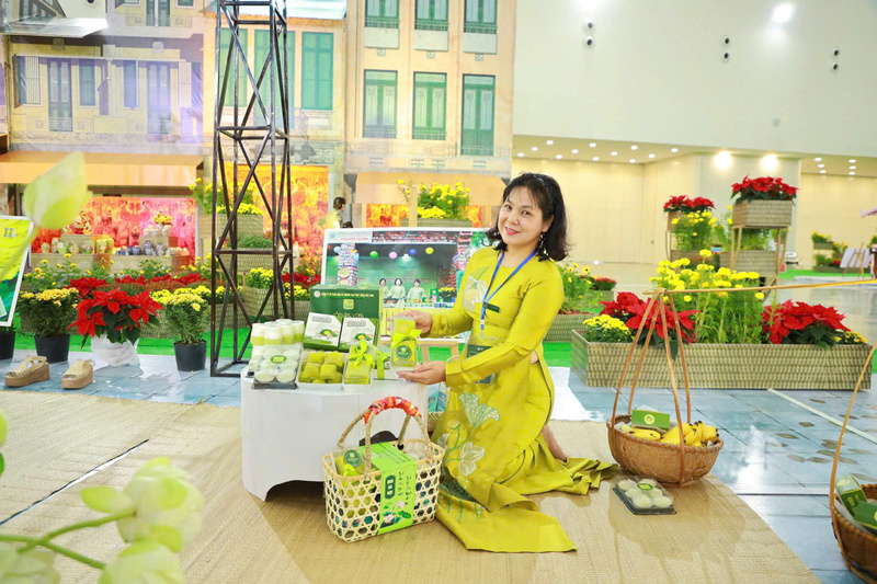 Sản phẩm của cốm Mộc Huyền thường xuyên được lựa chọn làm quà tặng. Ảnh: NVCC