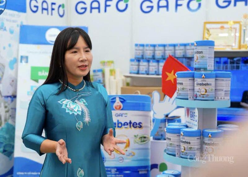 Bà Phạm Thị Hoa - Giám đốc điều hành Công ty Cổ phần Thực phẩm dinh dưỡng Gafo chia sẻ với phóng viên. Ảnh: NH