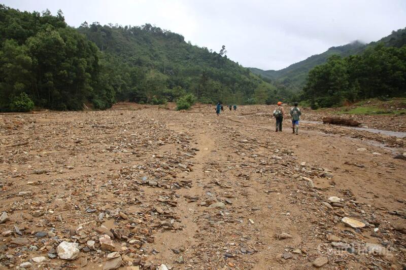 Từ một ngôi làng đông đúc, giờ chỉ còn lại trong ký ức.