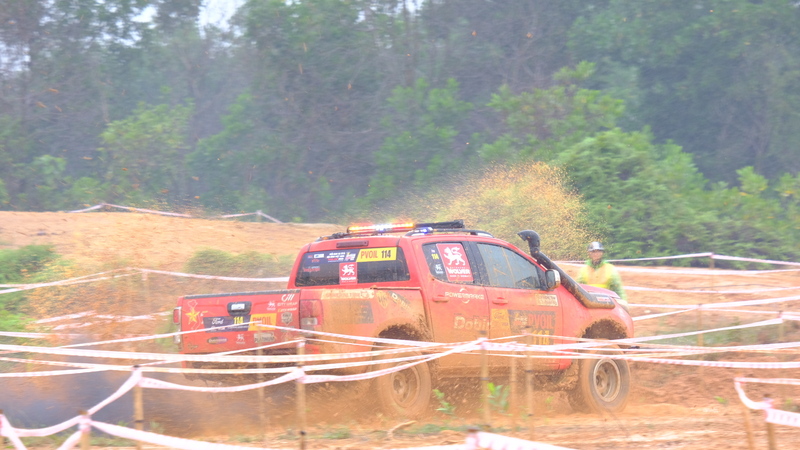 Cận cảnh dàn xe địa hình tranh tài ở giải đấu lớn nhất Việt Nam - 10