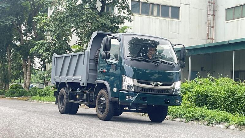 Forland D65/D90, thể tích thùng hàng 2,8m3-3,9m3. Ảnh: VEAM