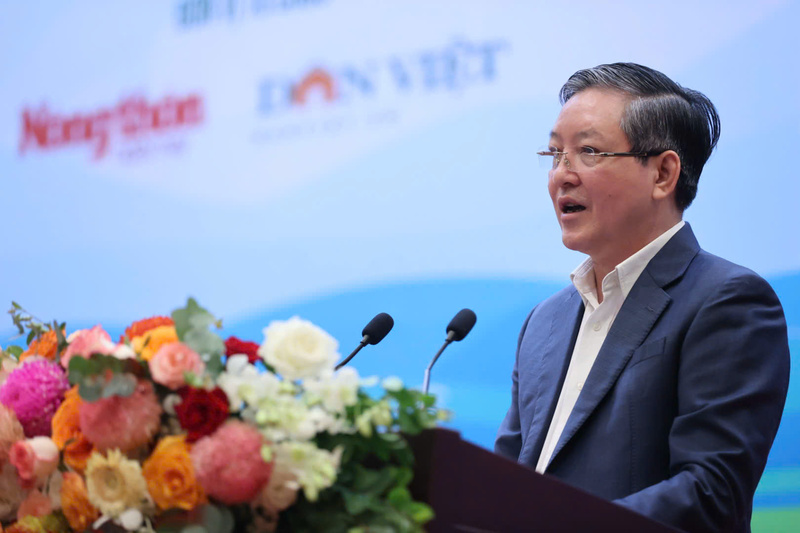 Ông Lương Quốc Đoàn, Ủy viên BCH Trung ương Đảng, Chủ tịch Hội Nông dân Việt Nam phát biểu khai mạc Diễn đàn. Ảnh: NTNN