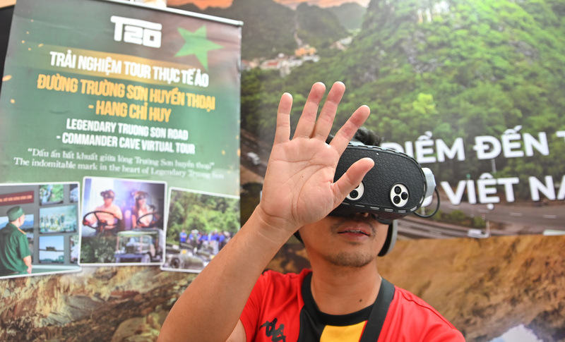 Sự kết hợp giữa di tích lịch sử được bảo tồn nguyên vẹn và công nghệ VR hiện đại đã biến Hang Chỉ Huy thành một điểm đến độc đáo, giúp thế hệ trẻ và du khách quốc tế dễ dàng tiếp cận và cảm nhận được sự hy sinh hào hùng của dân tộc.