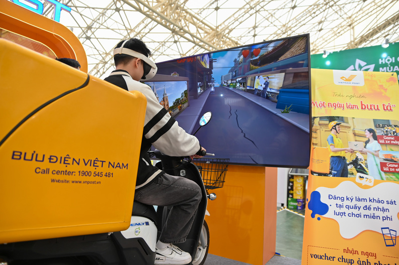 Trải nghiệm VR không chỉ mang lại cảm giác thích thú mà còn giúp công chúng có cái nhìn trực quan, sâu sắc về sự thay đổi của nghề bưu tá trong kỷ nguyên số.