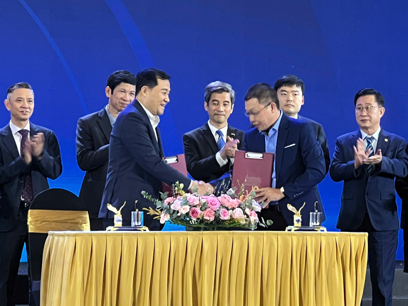 Lễ ký kết giữa Trung tâm Chiếu phim Quốc gia và Công ty Cổ phần Truyền thông và Đầu tư du lịch Đại Việt. Ảnh: Thanh Thảo