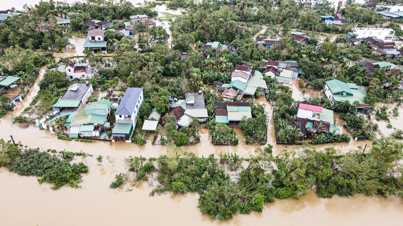 Những khu dân cư, tuyến đường 2 bên sông Ngàn Mọ, tình hình ngập lụt vẫn khá phức tạp.