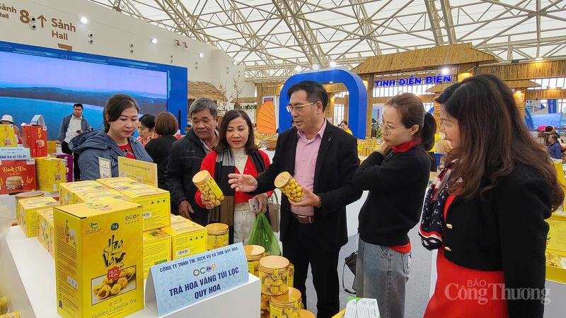 Các đảng viên quan sát, nghiên cứu, từ đó có cái nhìn khách quan, đa chiều về các sản phẩm OCOP của các địa phương.