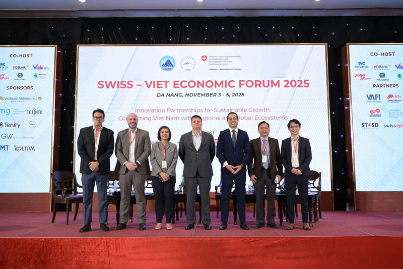 Đại biểu tham dự phiên thảo luận “Dược phẩm & Đổi mới Y tế” Diễn đàn Kinh tế Thụy Sĩ - Việt Nam 2025.