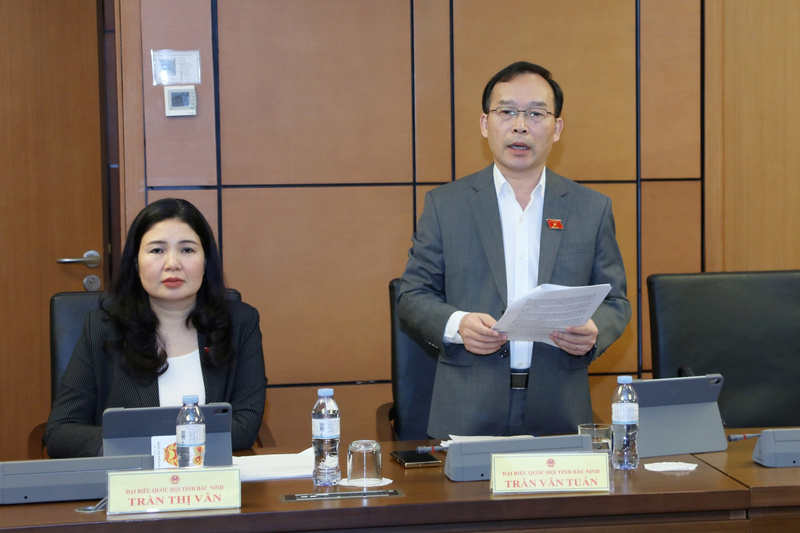 Đại biểu Trần Văn Tuấn - đoàn Bắc Ninh. Ảnh: ĐBND