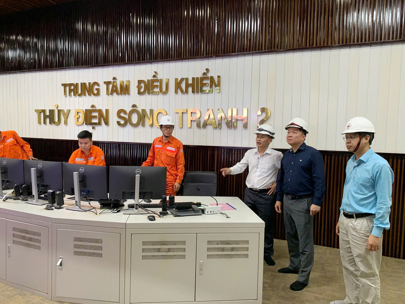 Đoàn kiểm tra Bộ Công Thương kiểm tra trung tâm điều khiển Thủy điện Sông Tranh 2