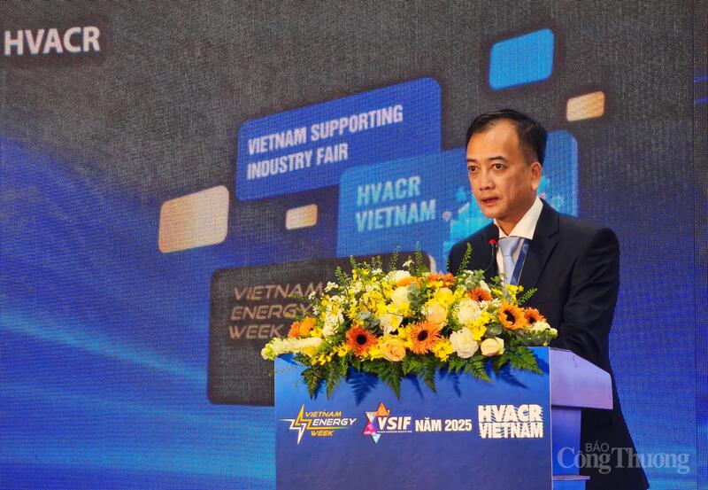 Ông Trịnh Quốc Vũ, Phó Cục trưởng Cục Điện lực (Bộ Công Thương) phát biểu tại sự kiện. Ảnh: Thanh Minh