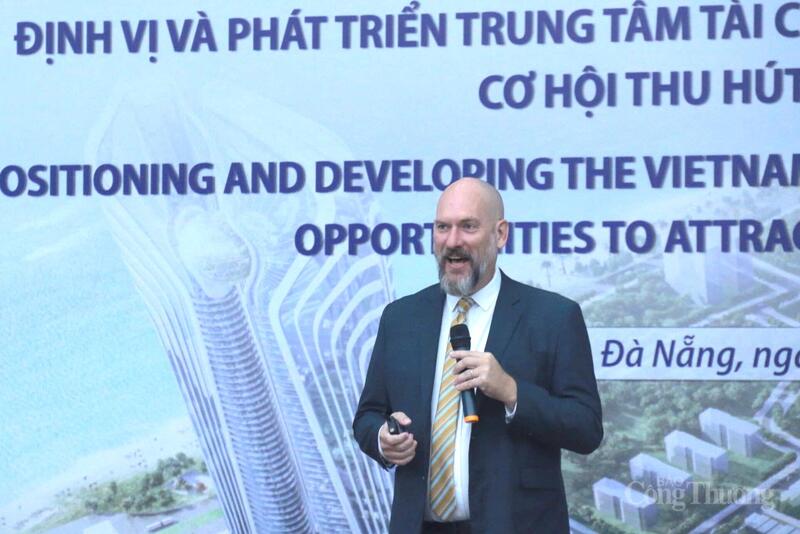 מר ריץ' מקללן, חבר במועצה המייעצת של IFC בעיר דה נאנג, ציין כי IFC הוא כלי להרחבת מרחב הצמיחה ולקידום היתרונות של סביבת הסחר הפתוחה של הכלכלה הווייטנאמית.