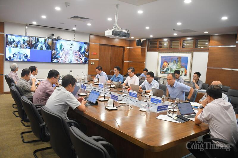 NSMO họp kích hoạt kế hoạch ứng phó bão số 13. Ảnh minh họa