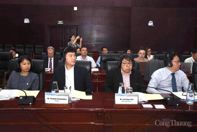 נציגים המשתתפים בסמינר.