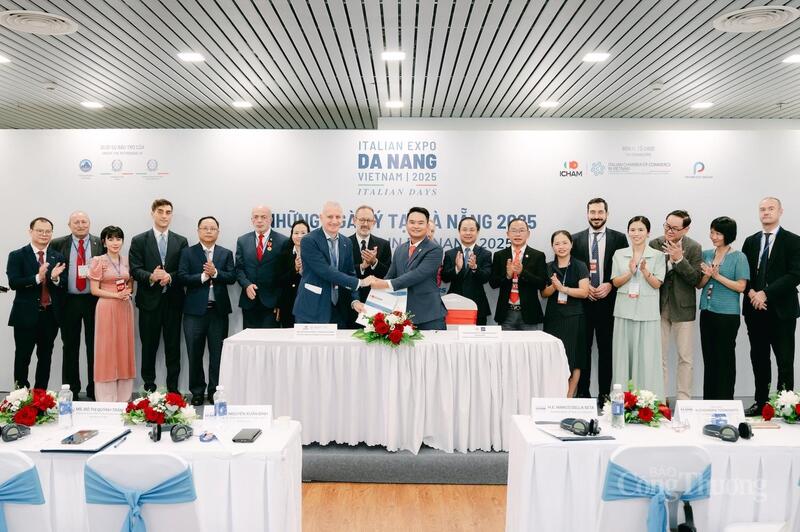 Hiệp hội Thương mại Ý tại Việt Nam ký kết bản ghi nhớ với Hội Doanh nhân trẻ TP. Đà Nẵng.