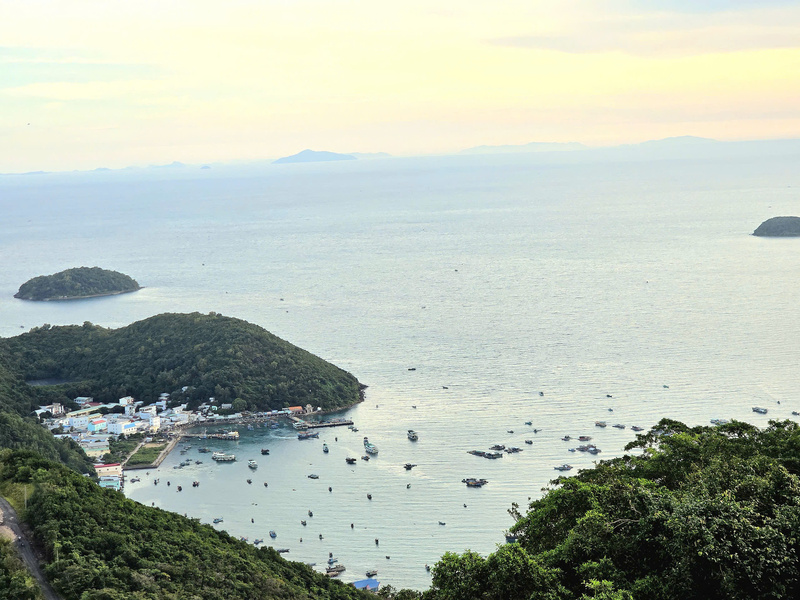 Hiện mới có 11/16 khu bảo tồn biển ở Việt Nam có Ban quản lý. Ảnh minh họa: Thu Hường