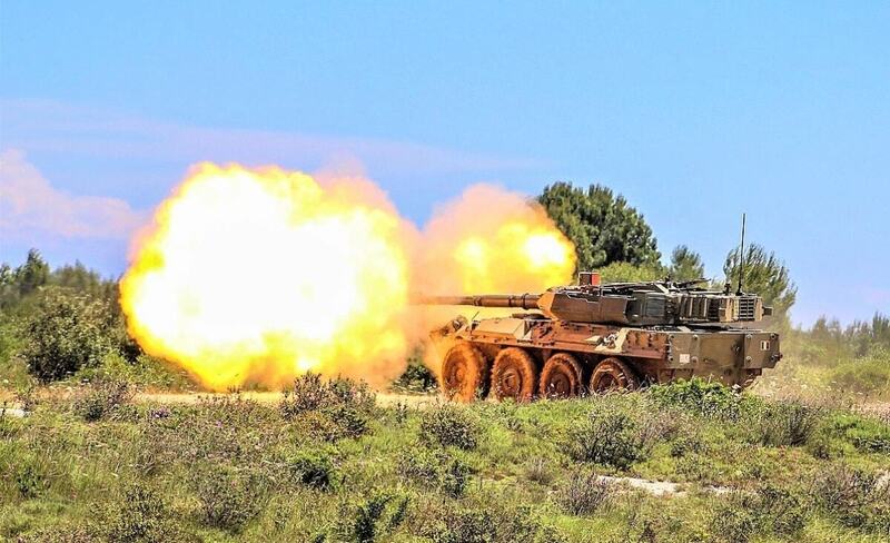 Xe tăng bánh lốp B1 Centauro. Ảnh: Topwar