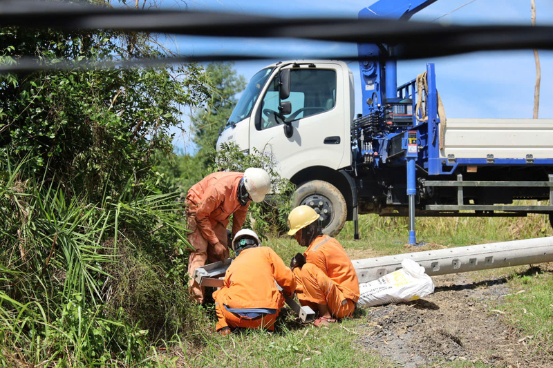 EVNCPC đặt mụtc tiêu cơ bản khôi phục toàn bộ hệ thống điện miền Trung - Tây Nguyên trong 3 ngày tới. Ảnh: Bình An