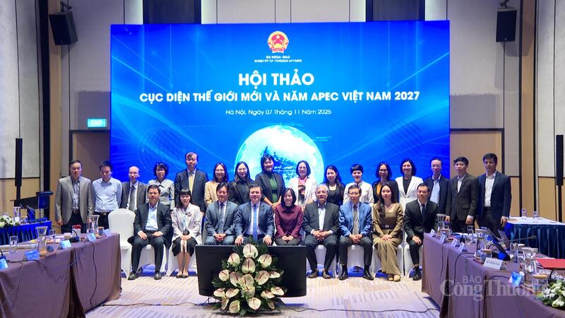 Các đại biểu tham dự hội thảo.