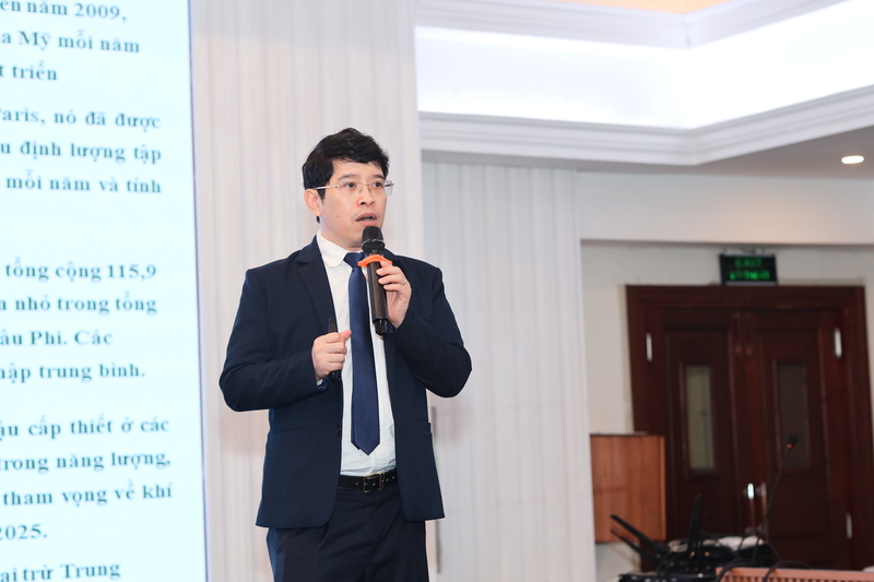 PGS.TS Nguyễn Đình Thọ - Phó Viện trưởng Viện Chiến lược Chính sách Nông nghiệp và Môi trường (Bộ Nông nghiệp và Môi trường) phát biểu tại hội thảo.