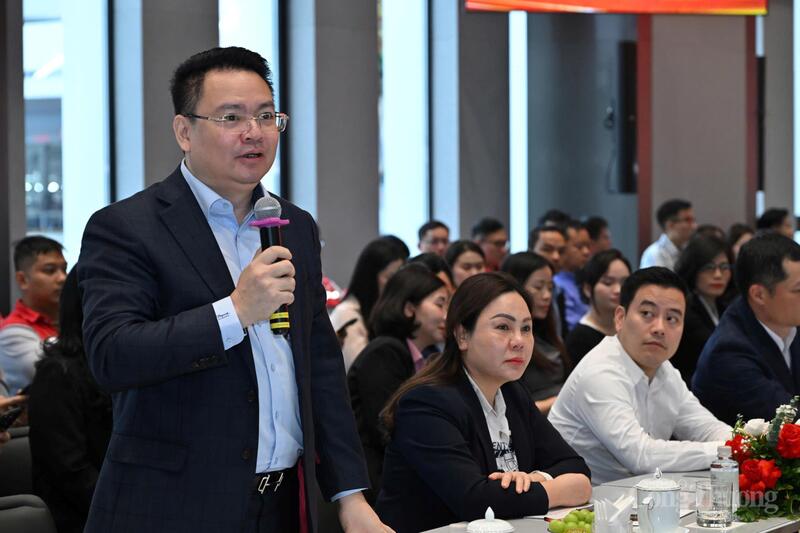 Ông Lê Độ cho biết, trong lĩnh vực đầu tư và vận hành nhà máy sản xuất ô tô, Tập đoàn nhận được nhiều chính sách hỗ trợ và ưu đãi từ Chính phủ Việt Nam, các bộ, ngành và đặc biệt là tỉnh Quảng Ninh.