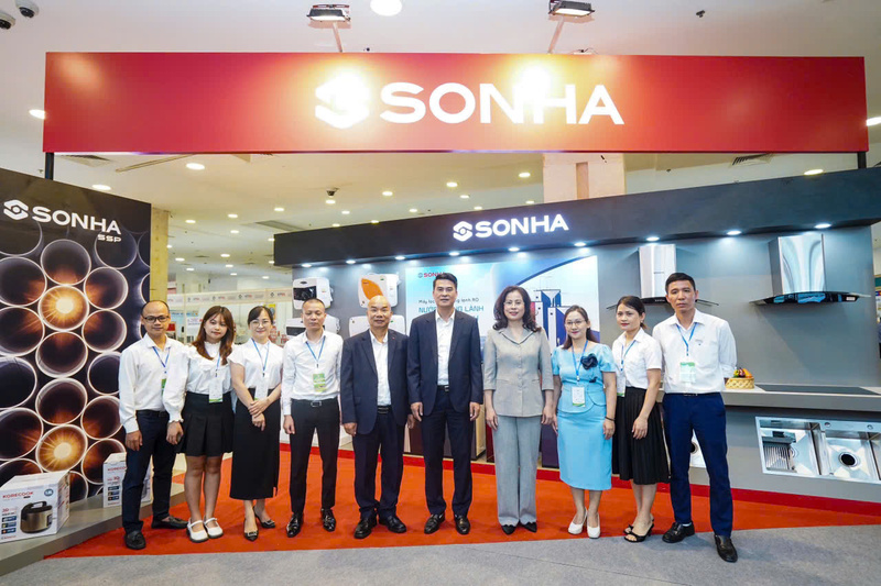 Các gian hàng công nghiệp chủ lực của thành phố Hà Nội tại HANOI MIP FAIR 2024.