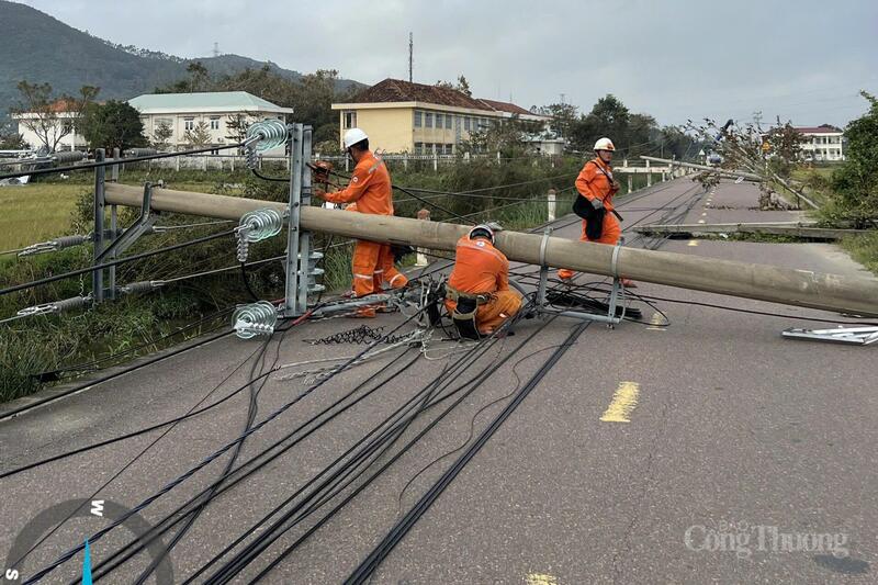Gia Lai là địa phương bị ảnh hưởng nặng nền nhất của bão số 13. Toàn tỉnh đã ghi nhận 13/30 vụ sự số, sa thải đường dây trên dưới điện 110kV, gây mất điện trên diện rộng.