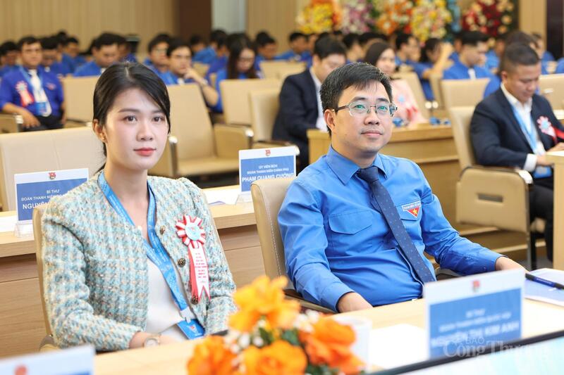 Các đại biểu tham dự đại hội.