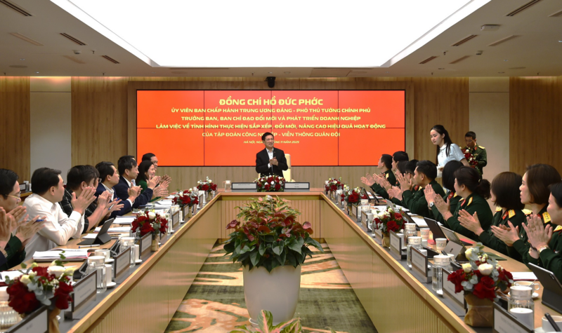 Phó Thủ tướng Hồ Đức Phớc làm việc với Tập đoàn Viettel. Ảnh: VGP/Trần Mạnh