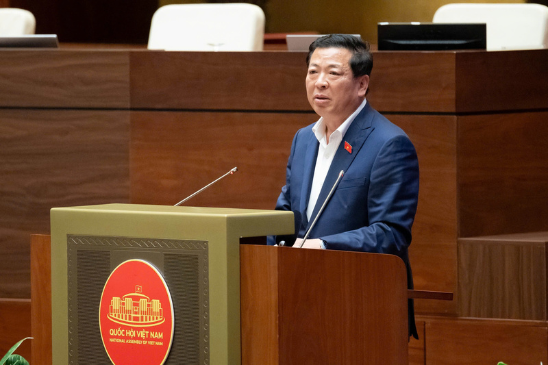 Bộ trưởng Bộ Xây dựng Trần Hồng Minh. Ảnh: QH