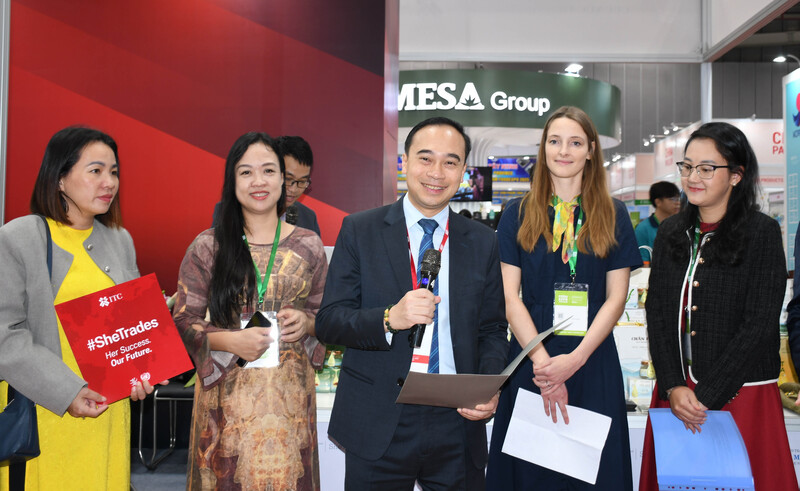 Ông Đào Việt Anh - Trưởng phòng Quan hệ quốc tế - Cục Xúc tiến thương mại (Bộ Công Thương), phát biểu tại sự kiện. Ảnh: Minh Khuê.