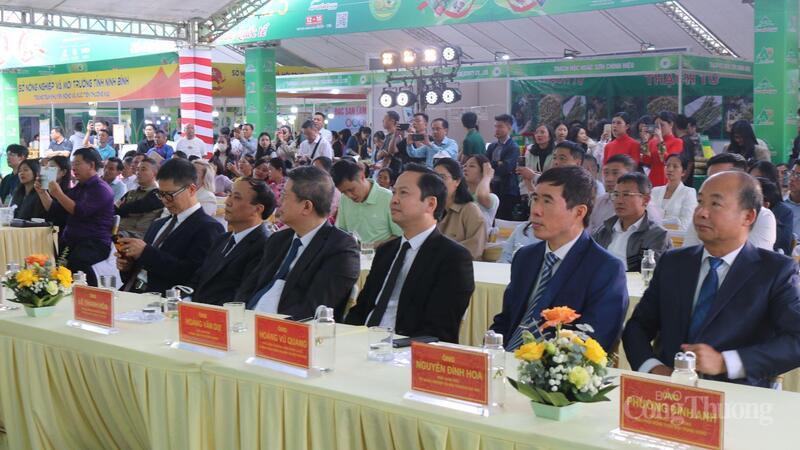 Không gian đa sắc tại Hội chợ Triển lãm nông nghiệp quốc tế lần thứ 25 - 3