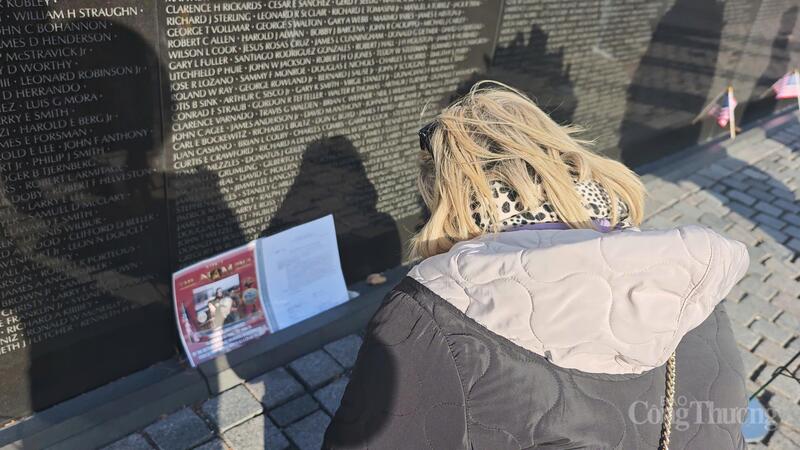 Di vật và người ở lại.