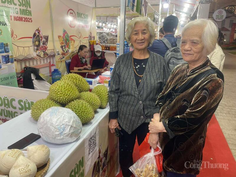 Sản phẩm sầu riêng được nhiều người quan tâm, lựa chọn.