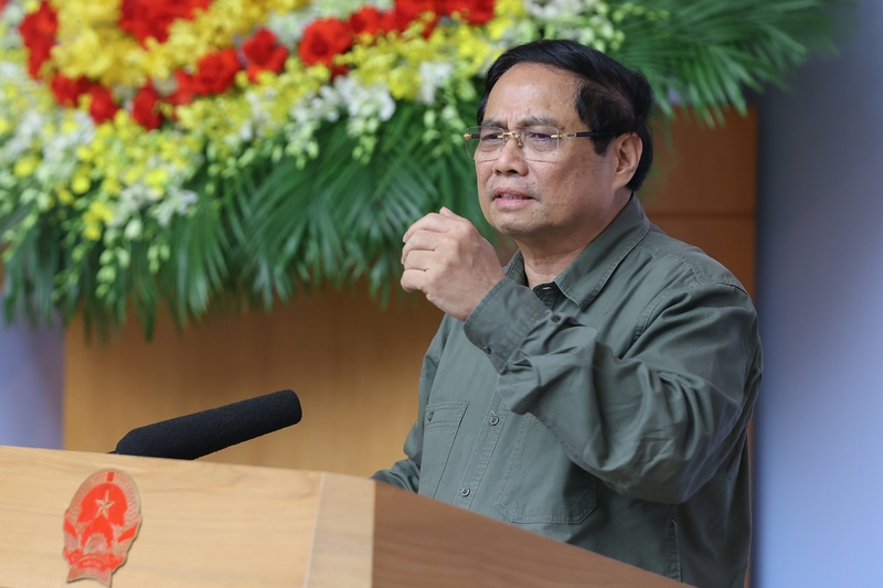 Thủ tướng đề nghị tiếp tục kêu gọi ủng hộ từ các doanh nghiệp, nhà hảo tâm, phát huy "tình dân tộc, nghĩa đồng bào"... Ảnh: VGP/Nhật Bắc.